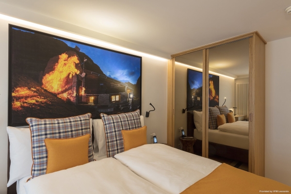 Hotel Alpine Rooms by Leoneck (Zurich)